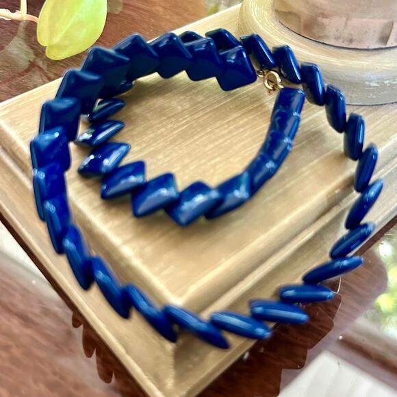 Vintage Navy Blue Square Beaded Trifari Necklace 16 Inch - Picture 10 of 13